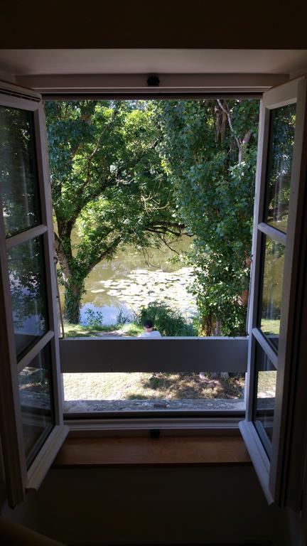 Logis Auberge De La Riviere Les Velluire-sur-Vendee Exterior foto